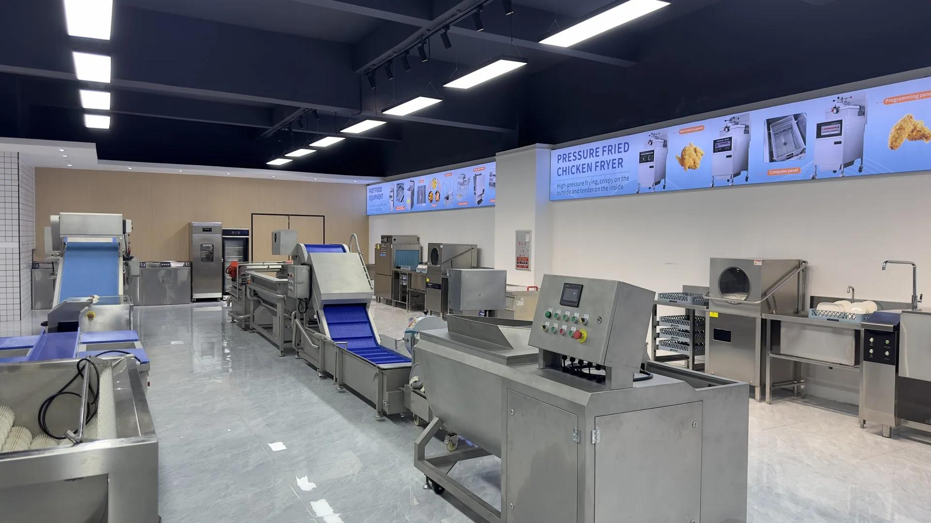 Fast food and commercial fryer equipment showroom zone
